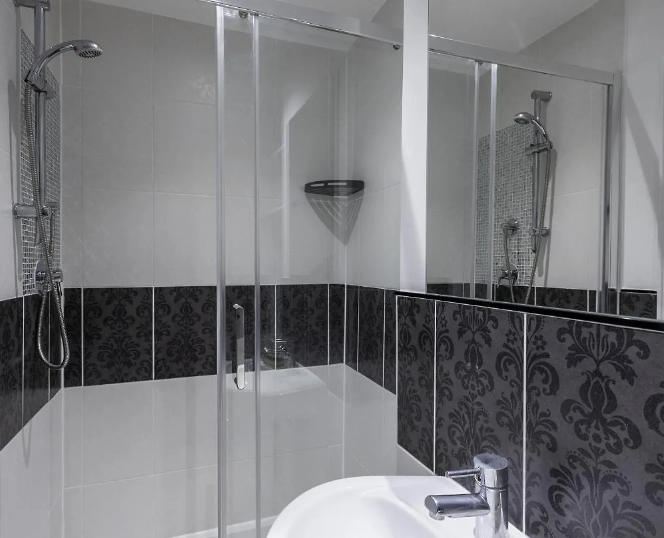 Upper Rock Brighton - Guest House