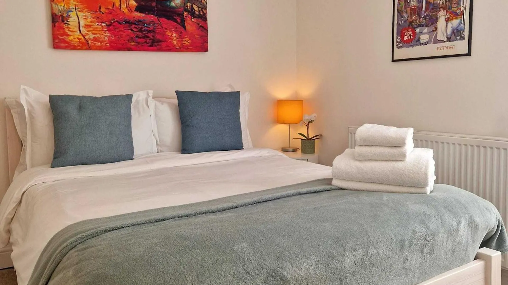 Upper Rock Brighton - Guest House