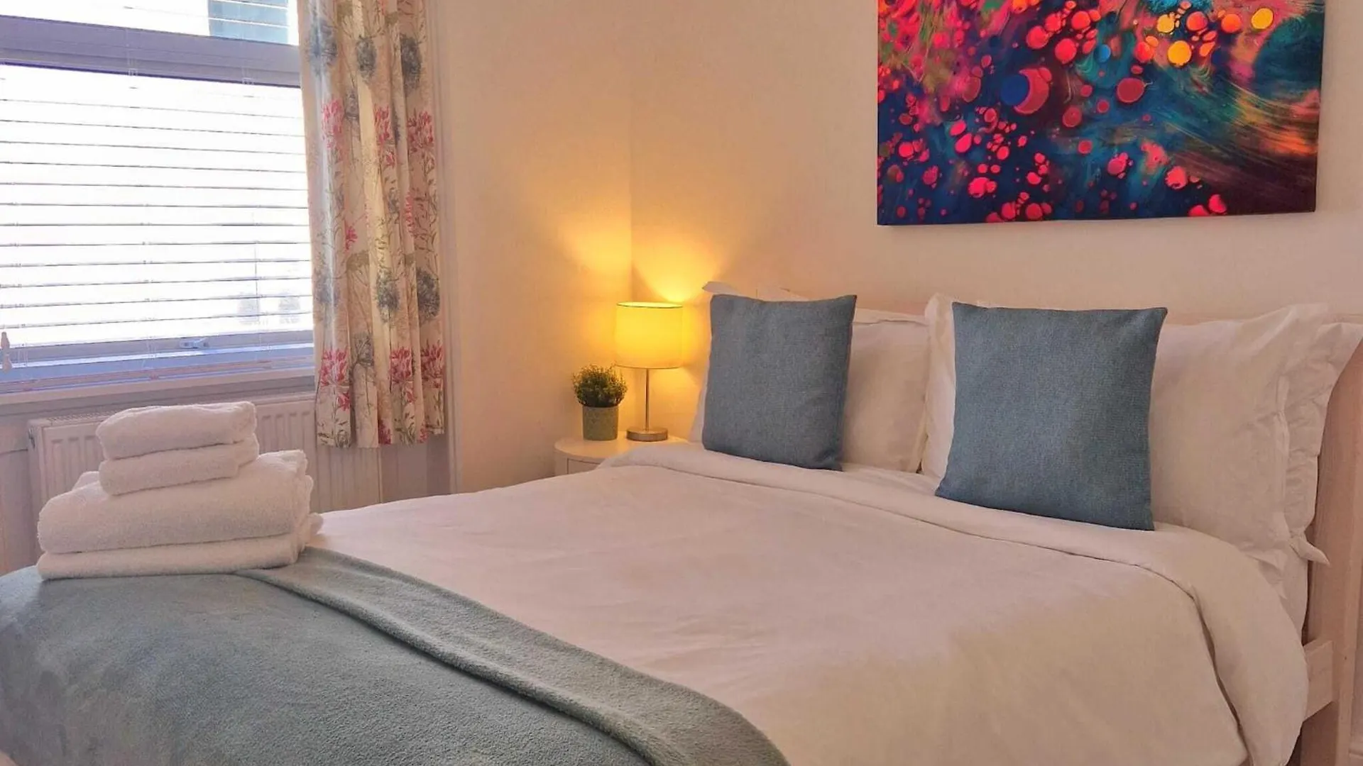 Upper Rock Brighton - Guest House