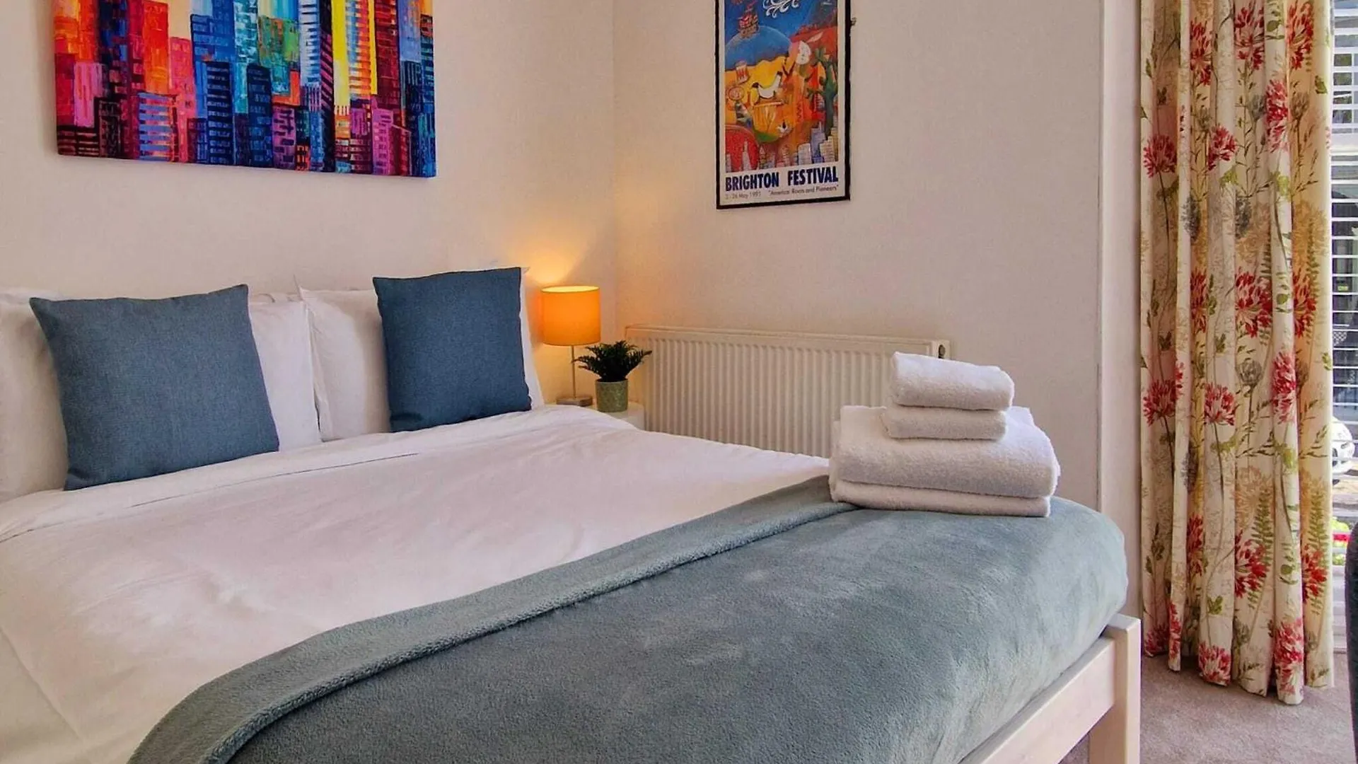 Upper Rock Brighton - Guest House
